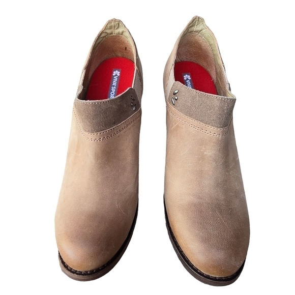 OluKai Ho'ou'i Ankle Boots, Size 8 - Picture 3 of 10